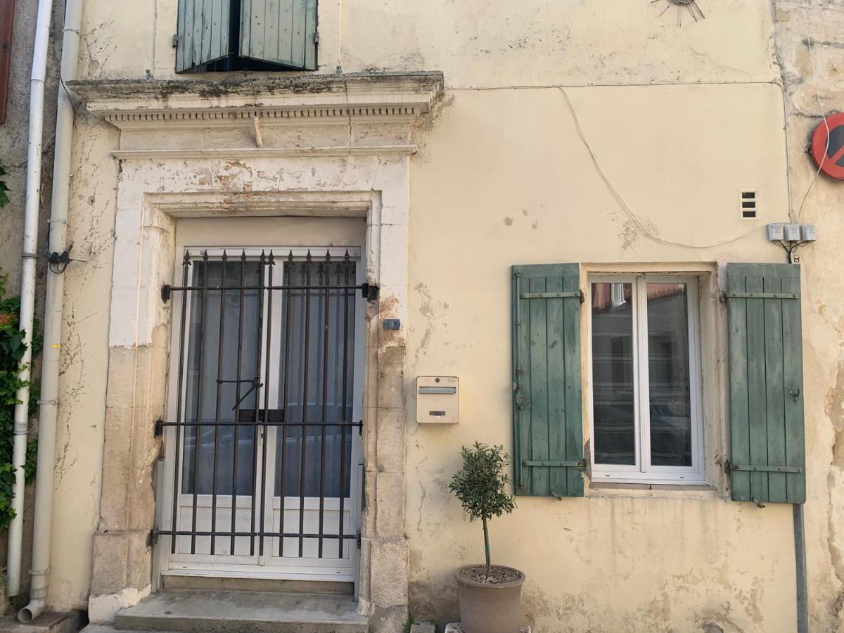 Maison De Village Provencal Vallabregues Exterior photo